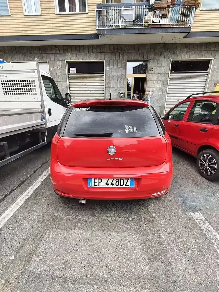 Usata Fiat Grande Punto 85 CV (62 kW) 2012 Rosso Utilitaria