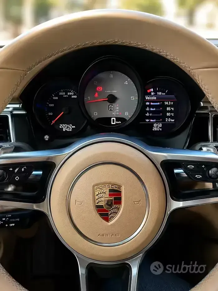 Usata Porsche Macan 250 CV (183 kW) 2015 Nero SUV