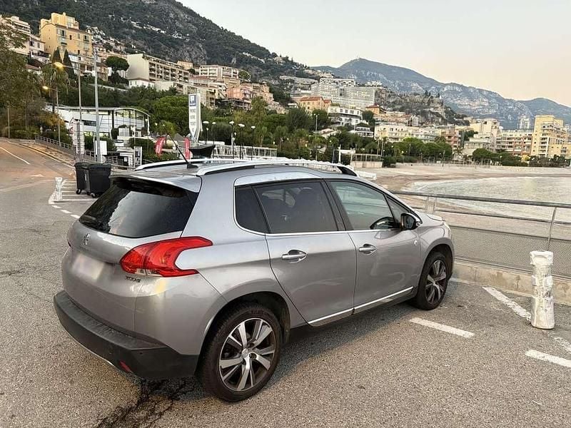 Usata Peugeot 2008 131 CV (96 kW) 2015 Grigio SUV