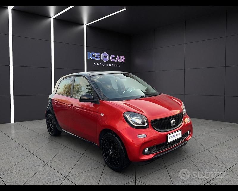 Usata Smart ForFour Prime 70 CV (51 kW) 2016 Rosso Utilitaria