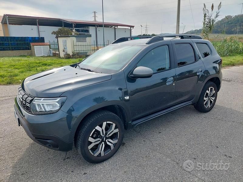 Begagnad Dacia Duster Journey 116 HK (85 kW) 2024 Grå SUV