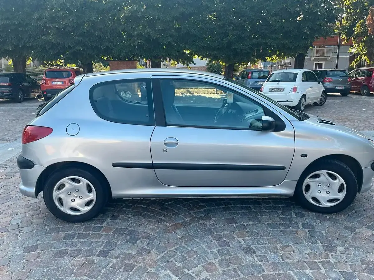 Usata Peugeot 206 60 CV (44 kW) 2005 Berlina