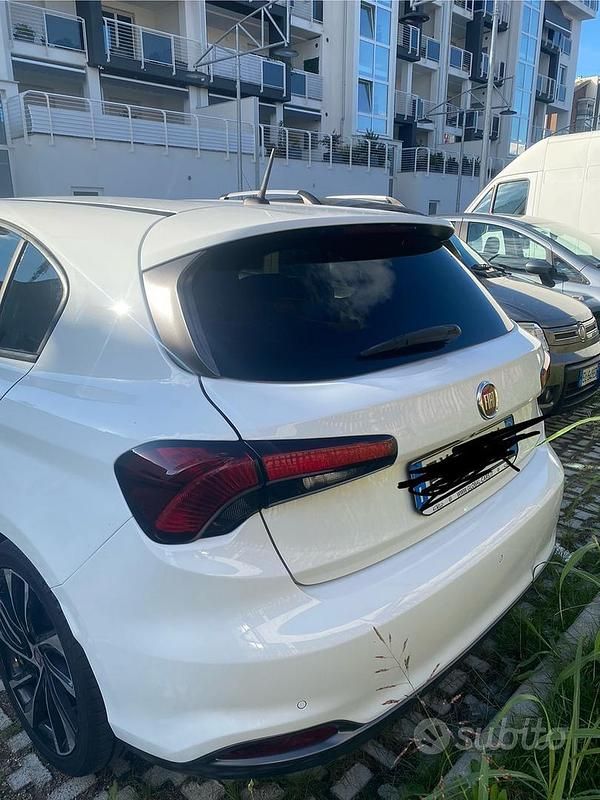 Usata Fiat Tipo 120 CV (88 kW) 2019 Bianco Utilitaria
