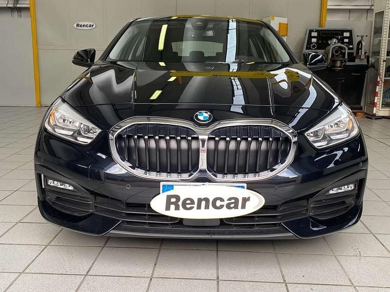 Usata BMW 116 Sport Line 116 CV (85 kW) 2021 Nero Utilitaria