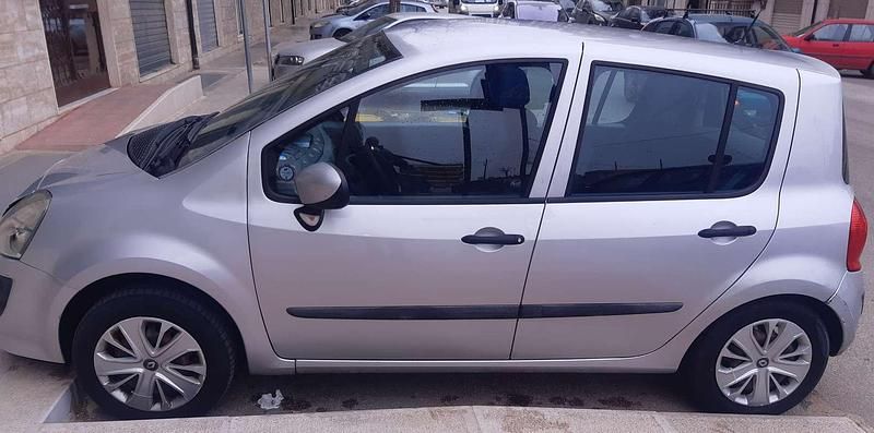 Brugt Renault Grand Modus 75 HK (55 kW) 2008 Sølv MPV