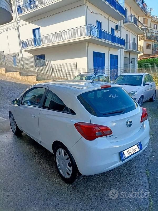 Usata Opel Corsa 69 CV (50 kW) 2016 Bianco Utilitaria