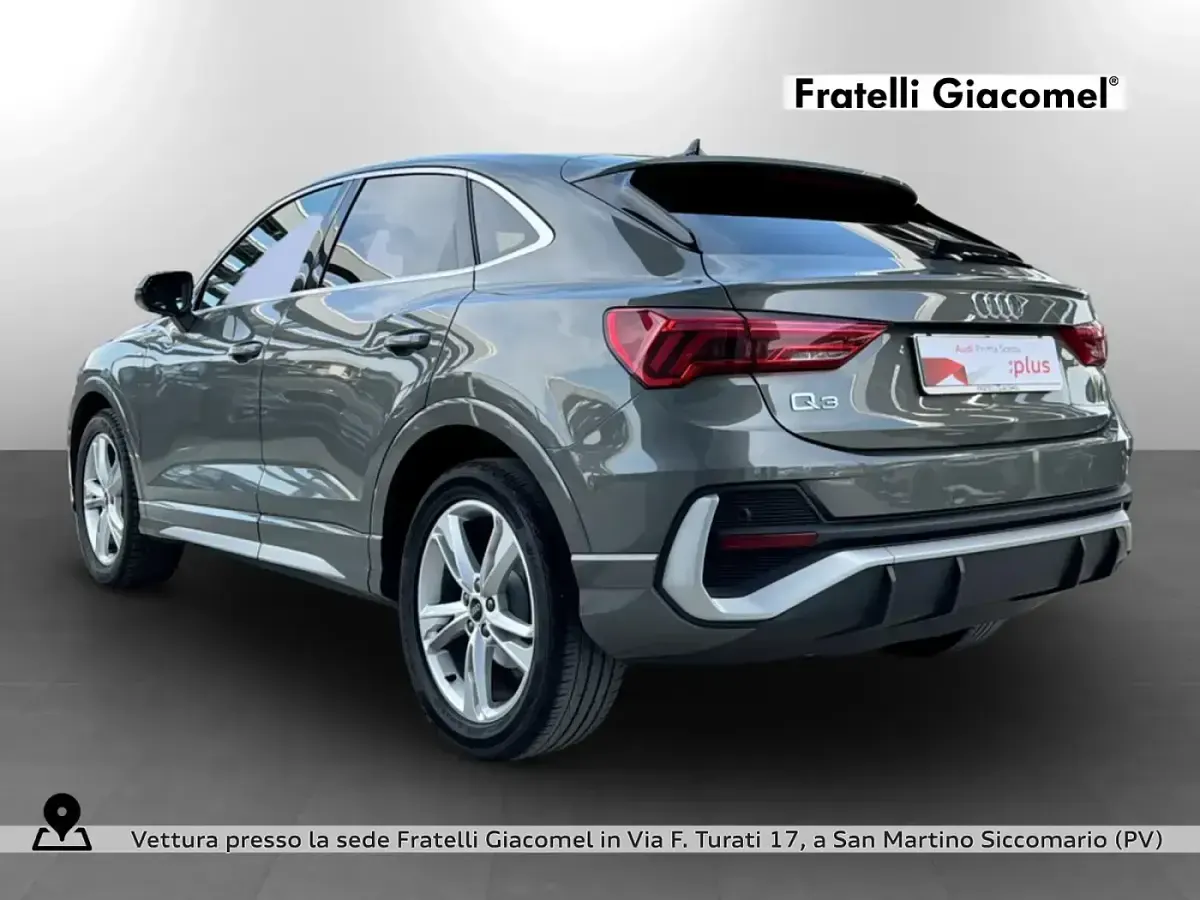 Usata Audi Q3 Sportback S-Line 150 CV (110 kW) 2023 Grigio SUV