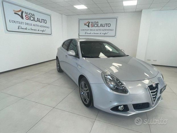 Usata Alfa Romeo Giulietta Super 150 CV (110 kW) 2016 Bianco Utilitaria