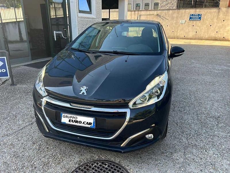 Usata Peugeot 208 Allure 100 CV (73 kW) 2017 Grigio(met.) Utilitaria