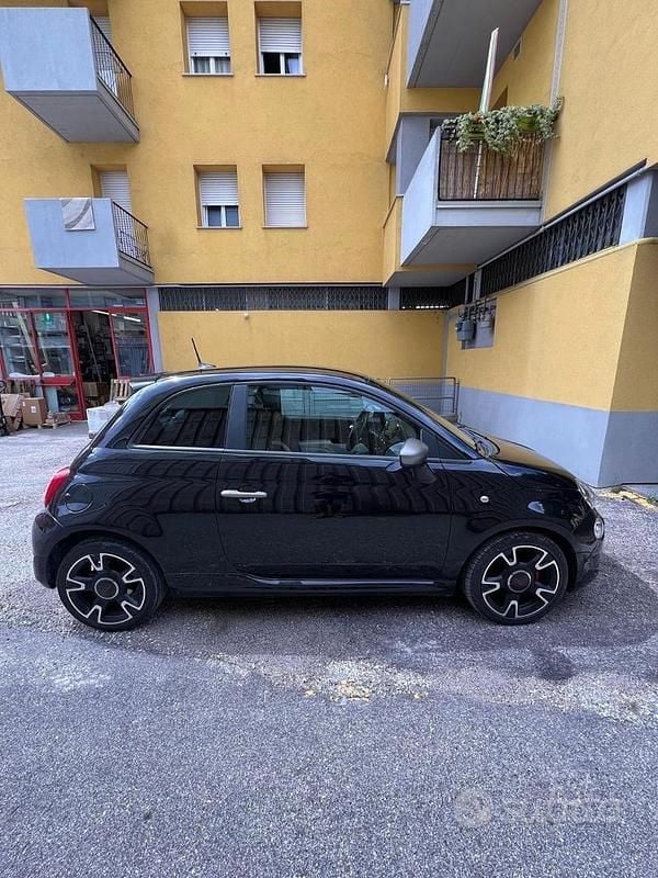 Nero Usata 2017 Fiat 500S S | 8750 € (Buon prezzo) - Immagine 1/4