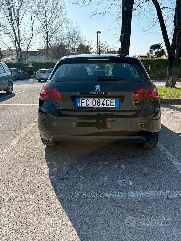 Usata Peugeot 308 2017 Nero Berlina