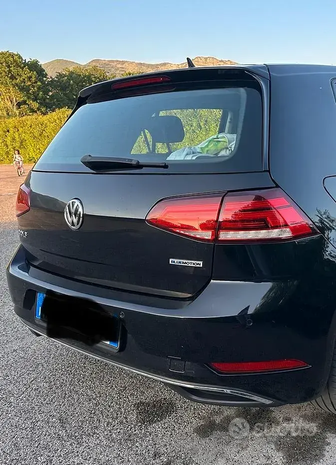 Usata VW Golf VII 130 CV (95 kW) 2020 Nero Berlina
