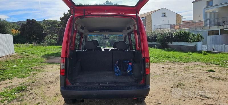 Usata Opel Combo 75 CV (55 kW) 2006 Berlina