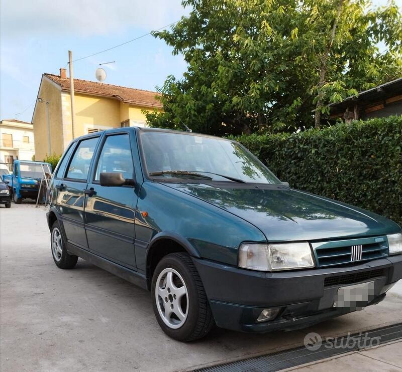 Usato 1993 Fiat Uno 1.1 Benzin 49 CV (2.000 €)