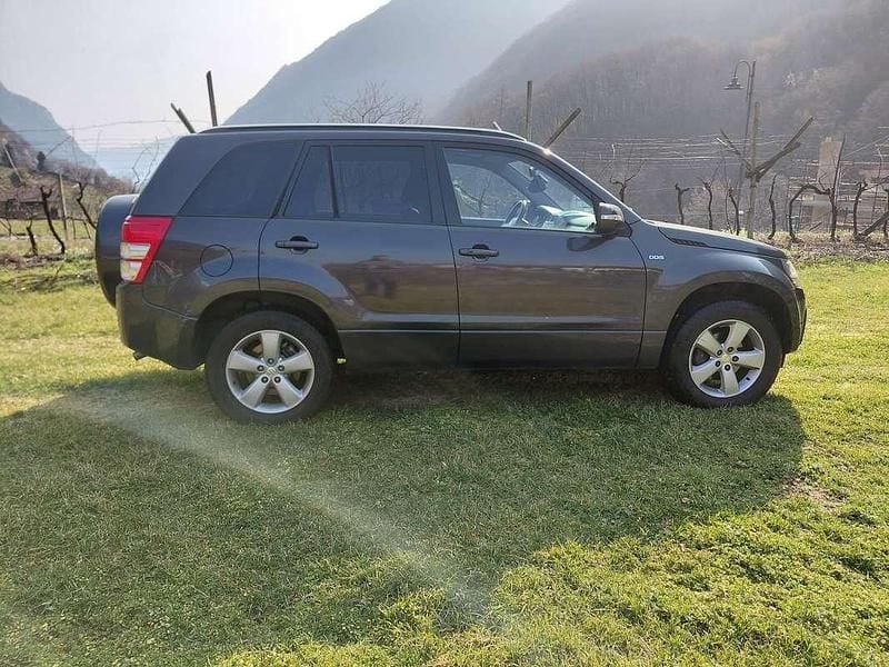 Usata Suzuki Grand Vitara 129 CV (94 kW) 2011 SUV