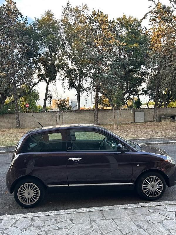 Usata Lancia Ypsilon 69 CV (50 kW) 2011 Utilitaria