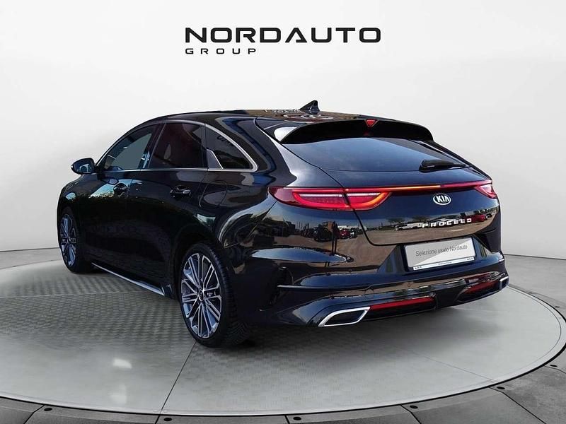 Usata Kia ProCeed GT-Line 136 CV (100 kW) 2019 Nero Station wagon