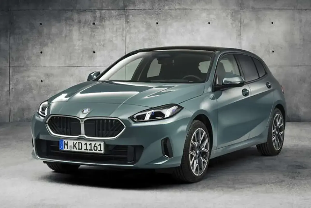 Usata BMW 123 M Sport 218 CV (160 kW) 2024 Argento Utilitaria