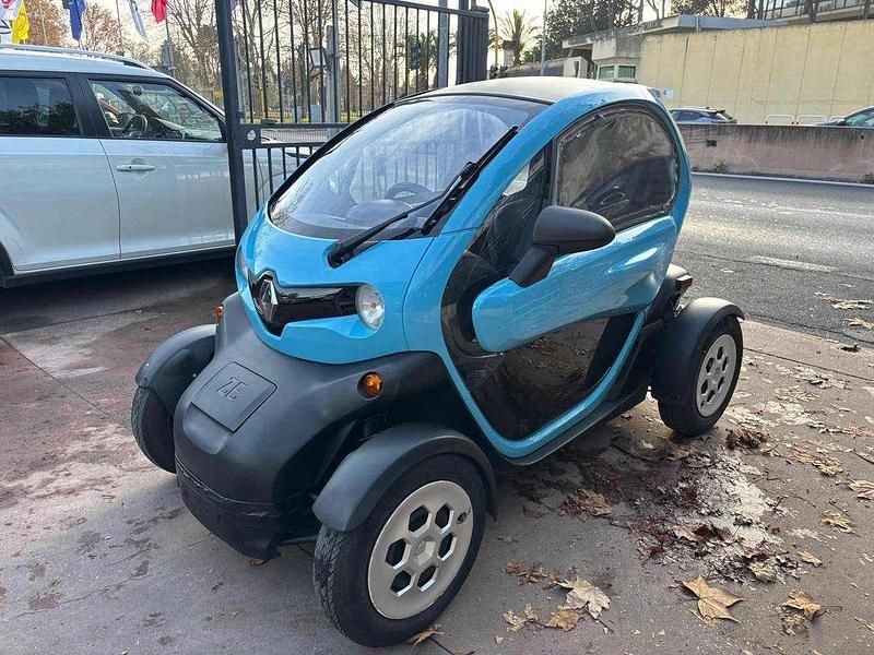 Usata Renault Twizy Life 7 kW (10 CV) 2019 Blu Utilitaria