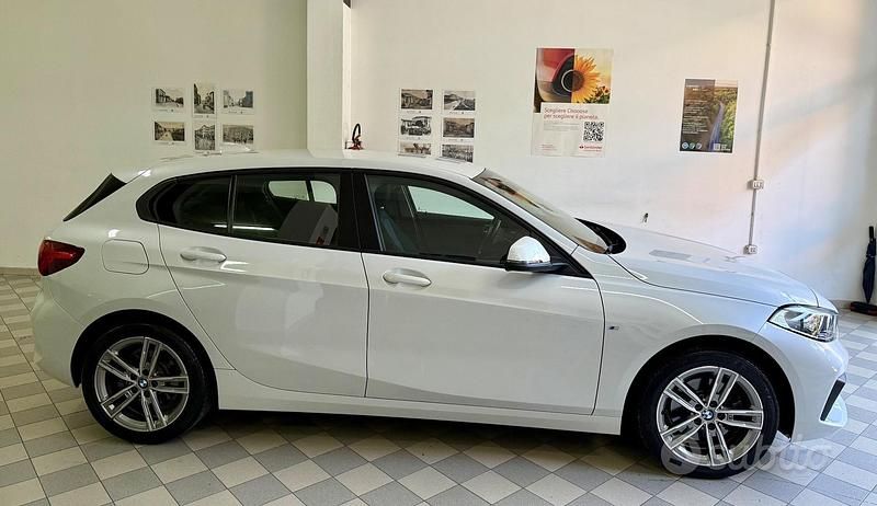 Usata BMW 116 Advantage 116 CV (85 kW) 2021 Bianco Utilitaria