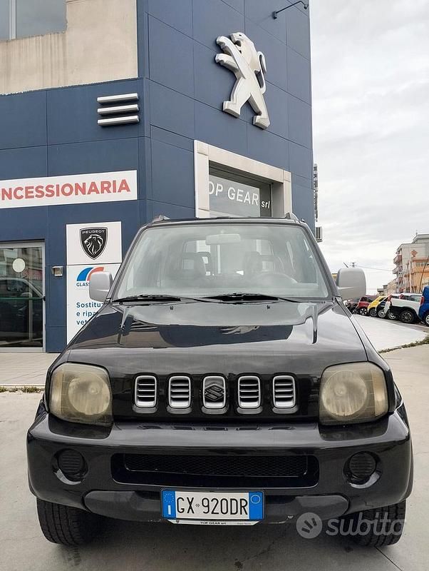 Usata Suzuki Jimny 80 CV (58 kW) 1999 Nero SUV