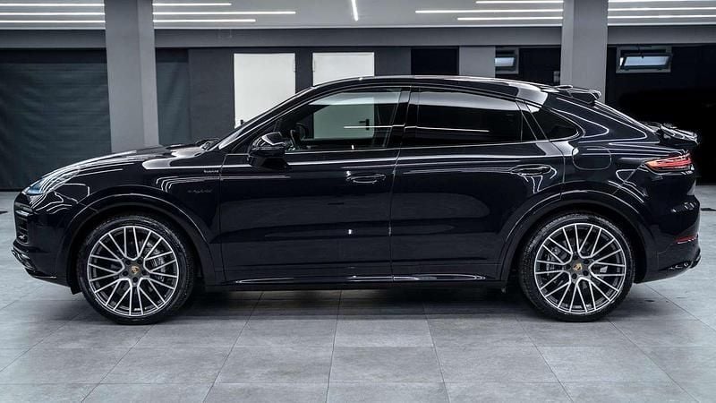 Usata Porsche Cayenne Chrono 340 CV (250 kW) 2022 Nero jet metal perlato SUV