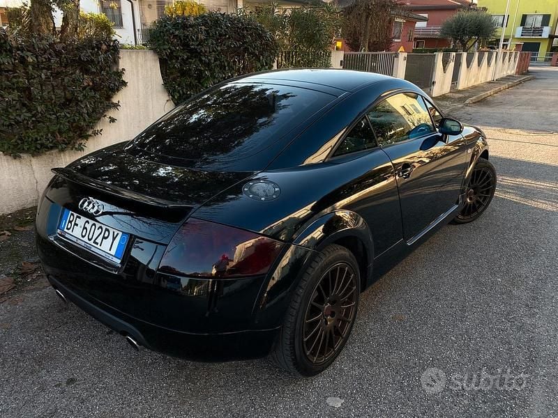 Usata Audi TT 225 CV (165 kW) 1999 Nero Coupé
