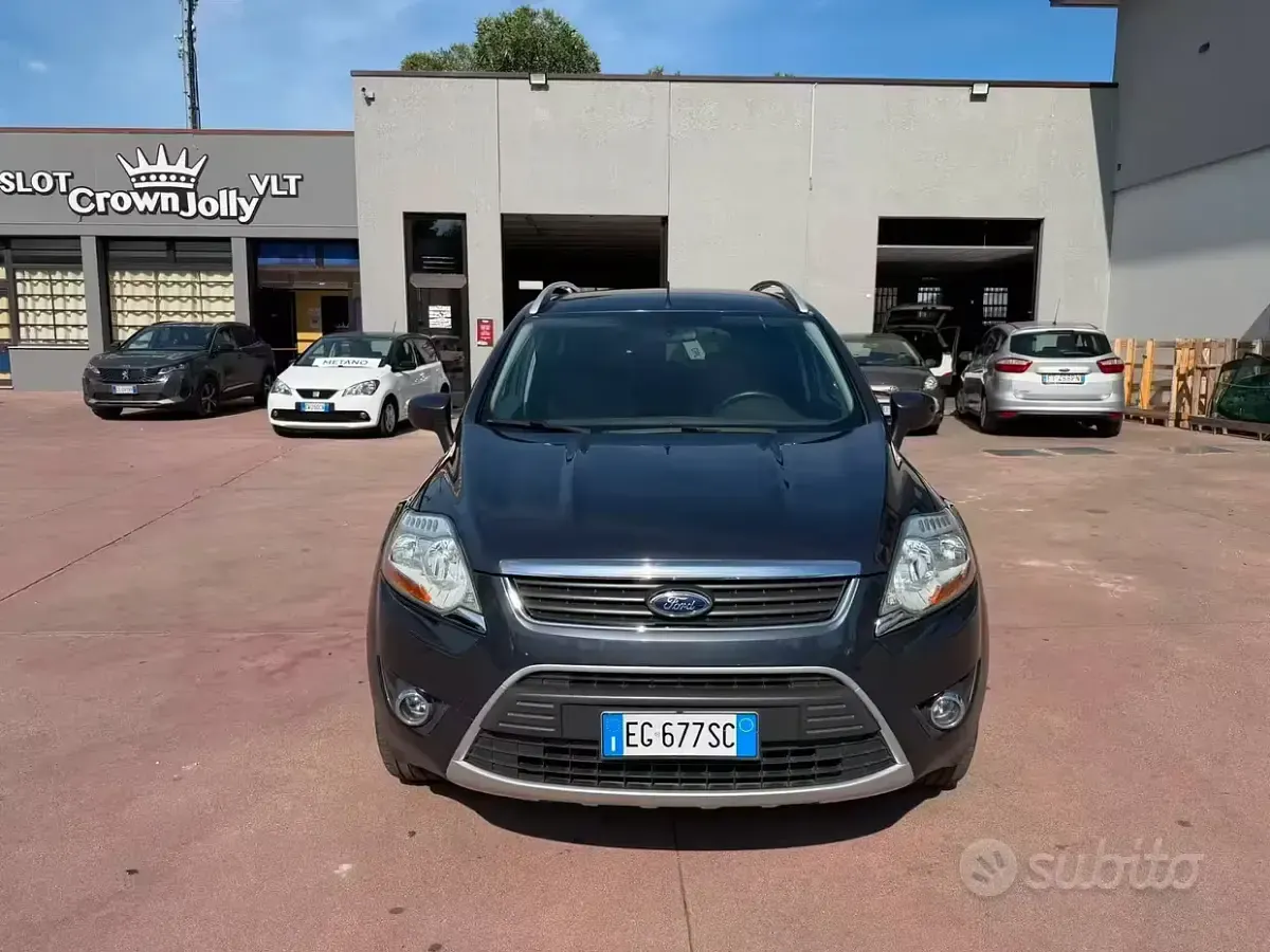 Usata Ford Kuga Titanium 140 CV (102 kW) 2011 Grigio SUV