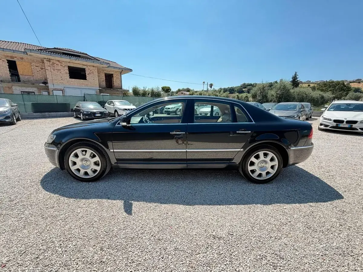 Usata VW Phaeton 239 CV (175 kW) 2009 Nero Berlina