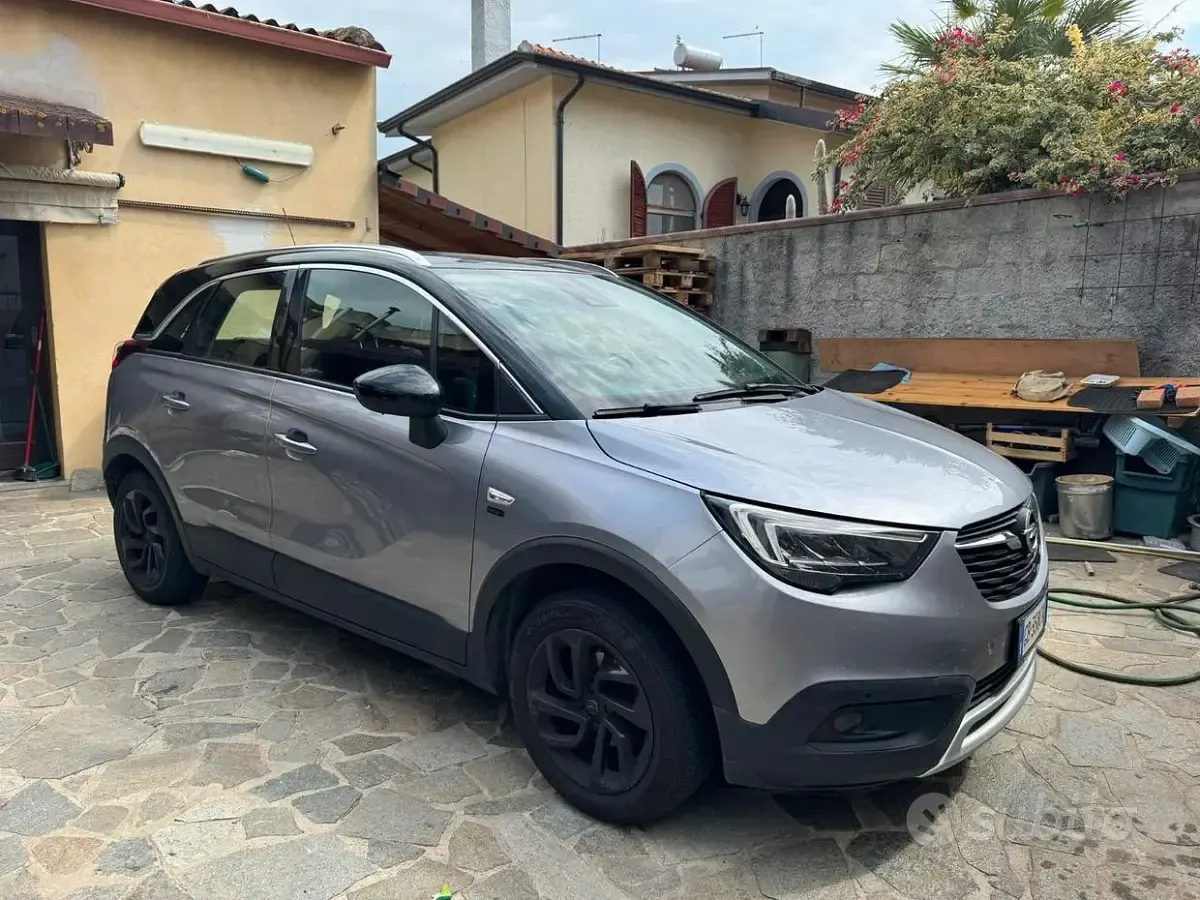 Usata Opel Crossland 102 CV (75 kW) 2020 Grigio SUV