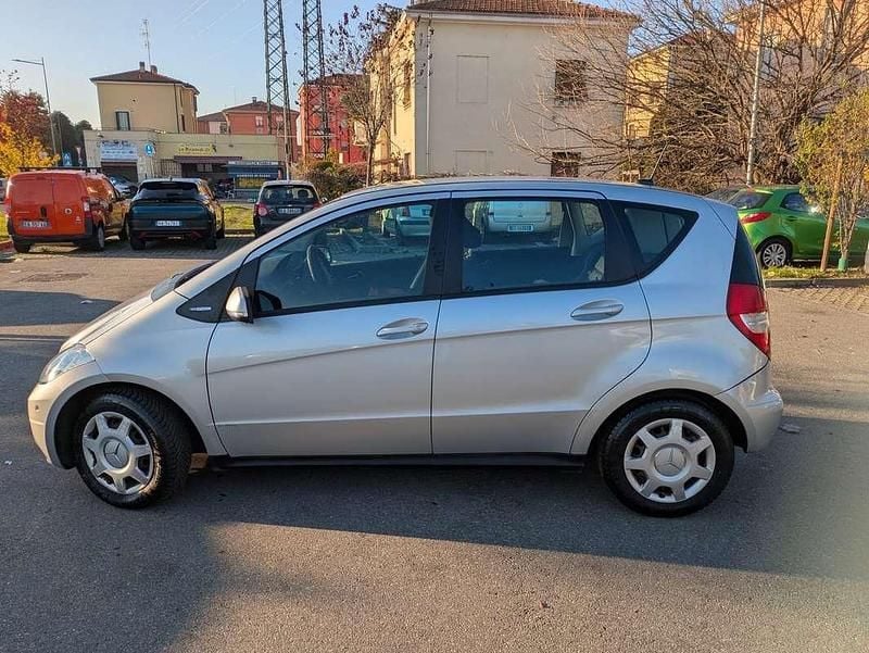 Usata Mercedes A150 Classic 95 CV (69 kW) 2010 Grigio Monovolume
