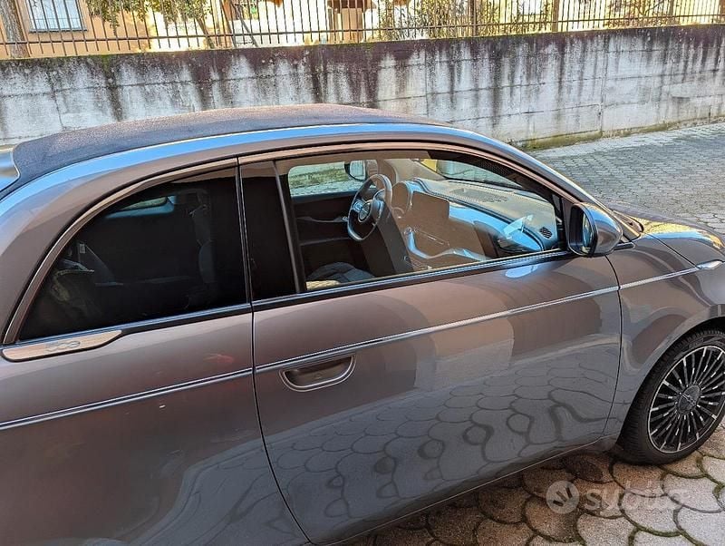 Usata Fiat 500e Icon 41 kW (57 CV) 2020 Grigio Cabrio