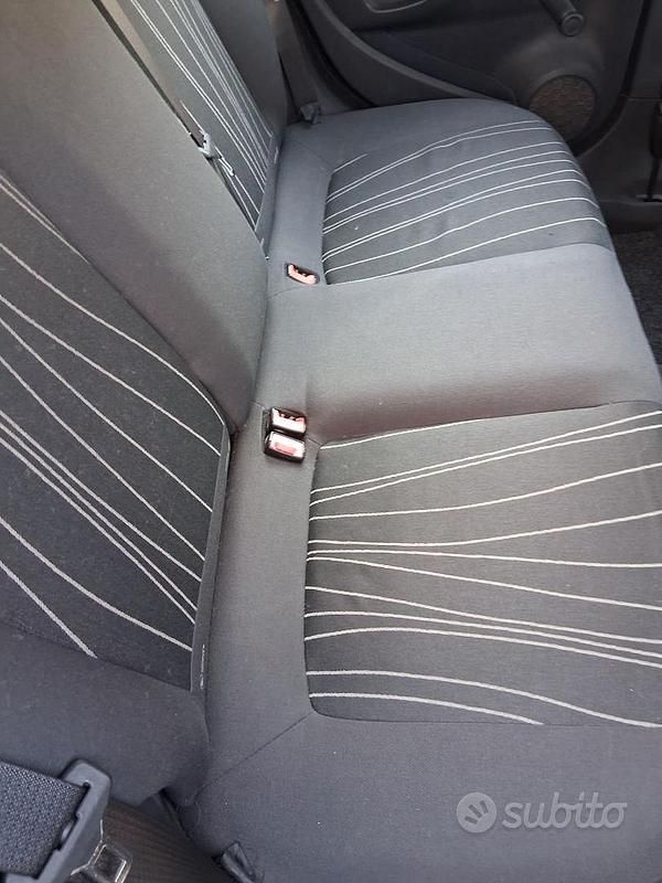 Usata Opel Corsa Cosmo 75 CV (55 kW) 2009 Blu/azzurro Utilitaria