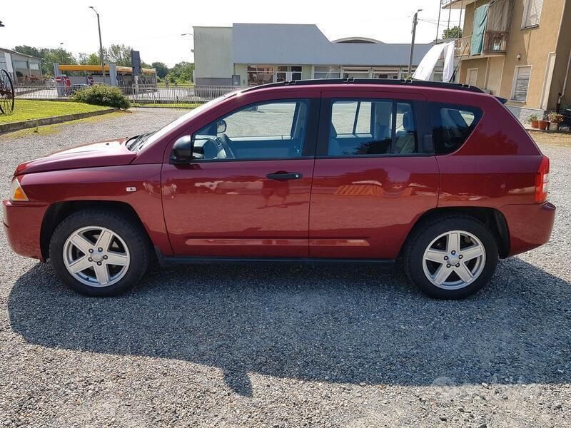 Usata Jeep Compass 140 CV (102 kW) 2010 SUV