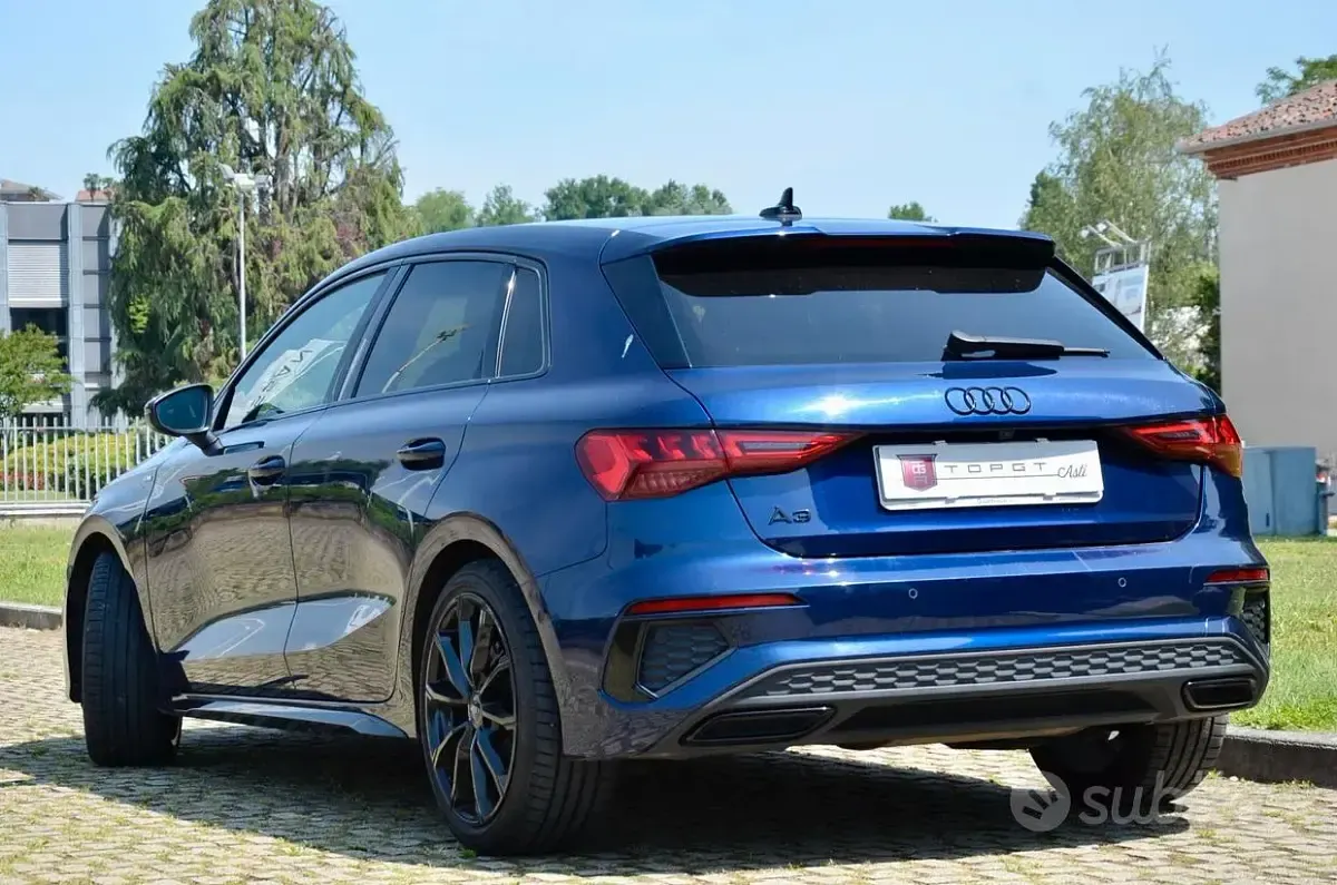 Usata Audi A3 S-Line 116 CV (85 kW) 2021 Blu Berlina