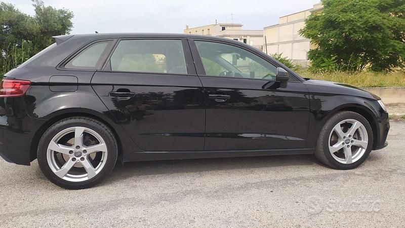 Usata Audi A3 Sport 116 CV (85 kW) 2017 Nero Berlina