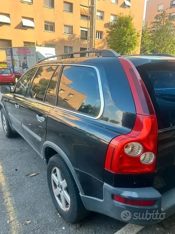 Usata Volvo XC90 163 CV (119 kW) 2004 Bluazzurro SUV