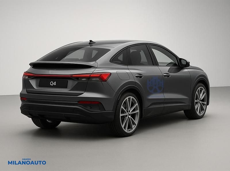 Usata Audi Q4 Sportback e-tron S-Line 210 kW (286 CV) 2024 Grigio SUV