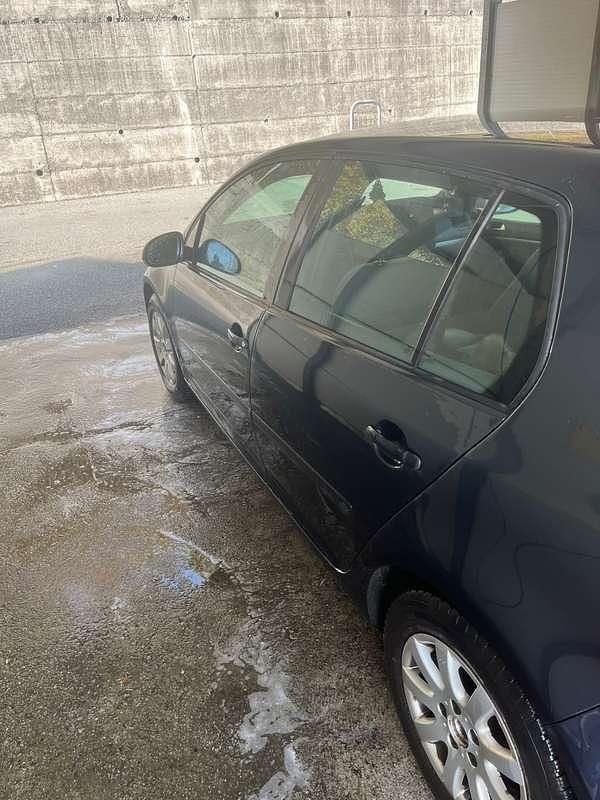 Usata VW Golf IV Comfortline 116 CV (85 kW) 2004 Berlina