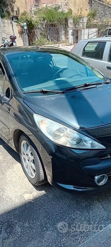 Usata Peugeot 207 CC 109 CV (80 kW) 2007 Nero Cabrio