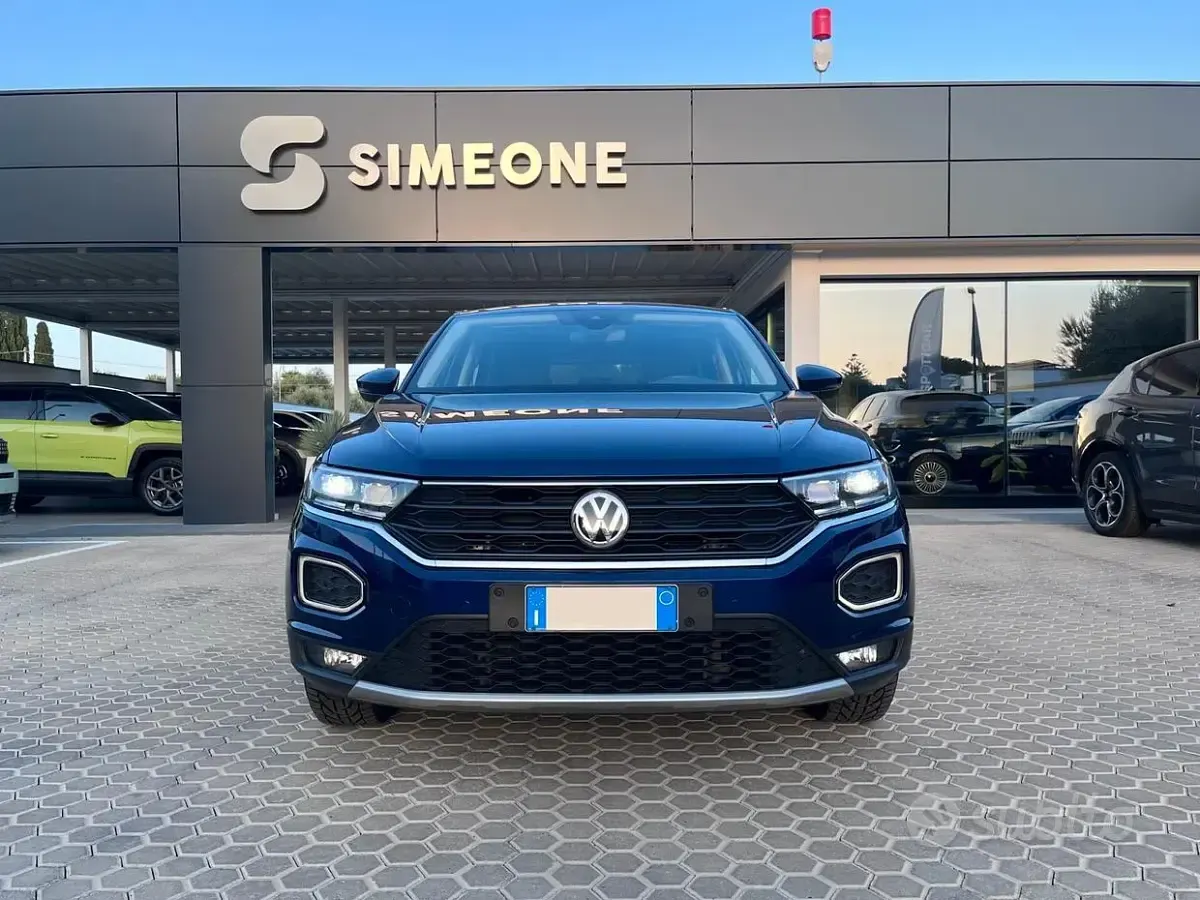 Usata VW T-Roc Advance 116 CV (85 kW) 2020 Blu SUV