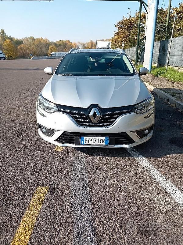 Grigio Usata 2019 Renault Mégane GrandTour Station wagon | 7100 € (Super prezzo) - Immagine 1/4