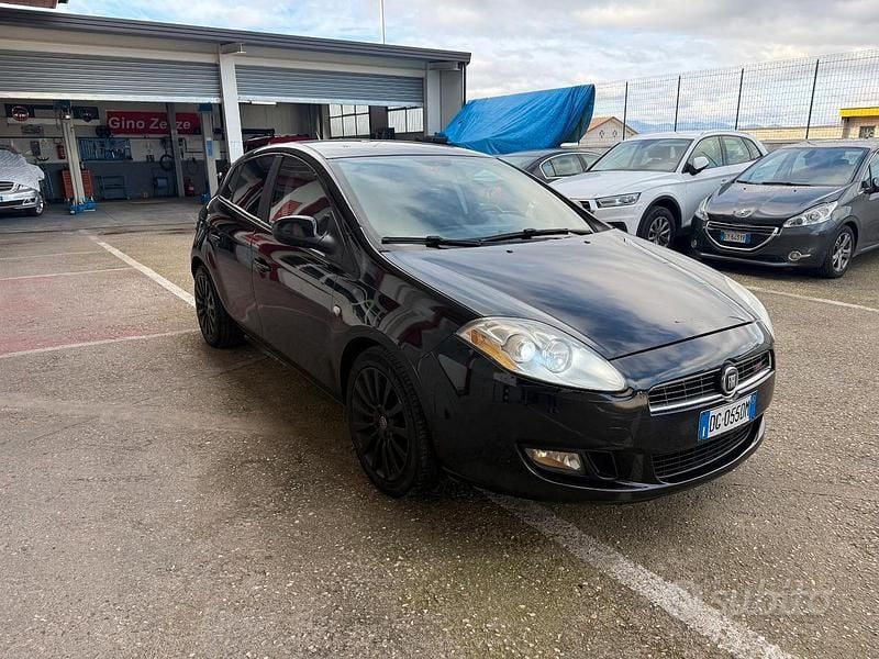 Usata Fiat Bravo 120 CV (88 kW) 2007 Nero Utilitaria