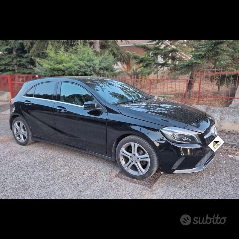 Usata Mercedes A180 109 CV (80 kW) 2013 Nero Berlina