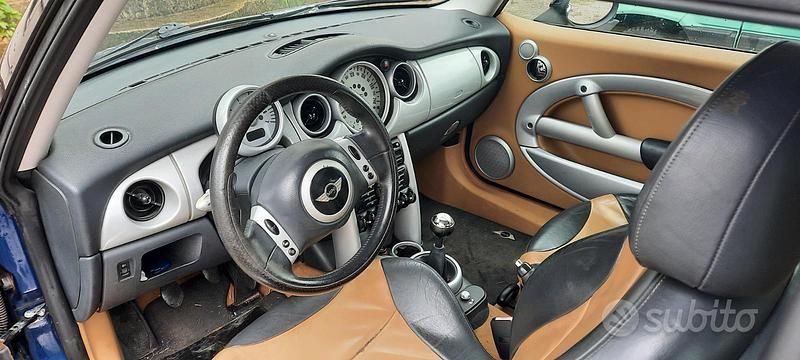 Usata Mini One D 85 CV (62 kW) 2004 Blu/azzurro Utilitaria