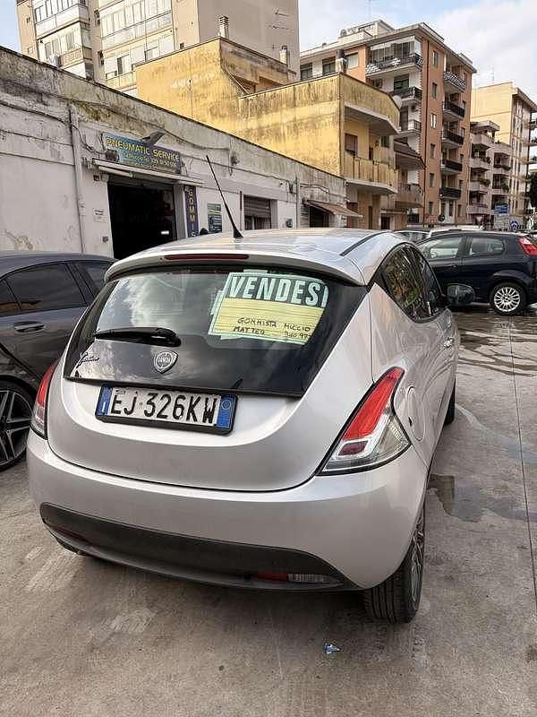 Usata Lancia Ypsilon Silver 95 CV (69 kW) 2011 Utilitaria