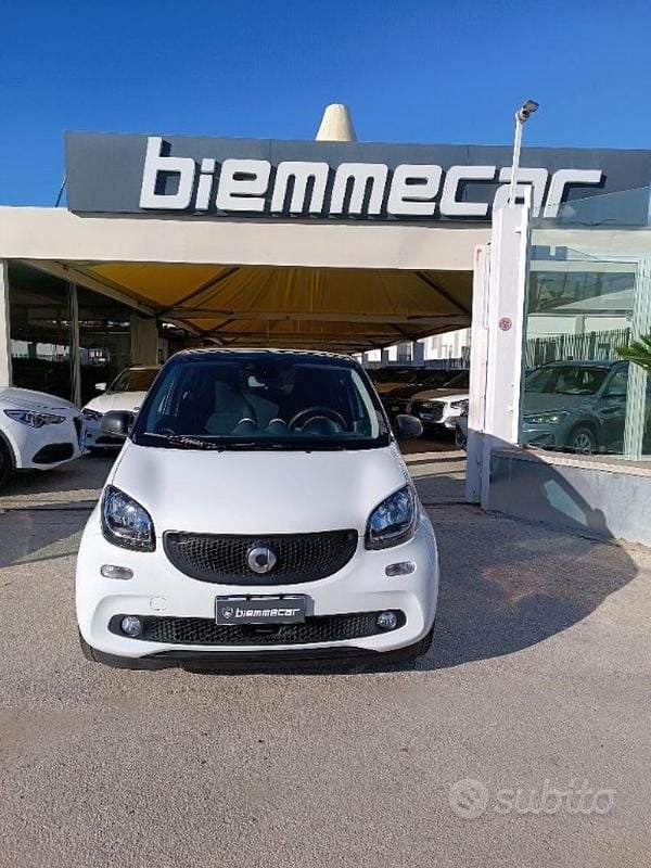 Usata Smart ForFour Passion 71 CV (52 kW) 2019 Bianco(met.) Utilitaria