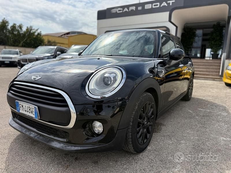 Usata Mini Cooper D 116 CV (85 kW) 2017 Nero Utilitaria