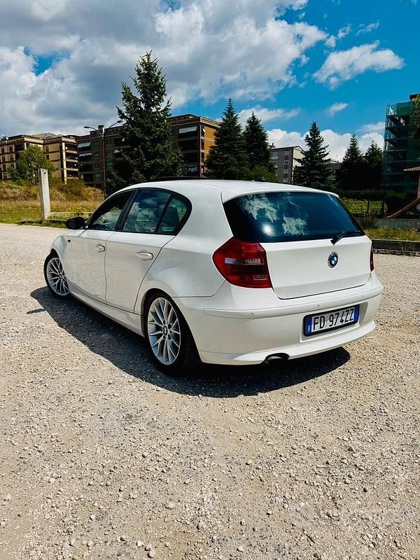Usata BMW 118 2010 Bianco Utilitaria