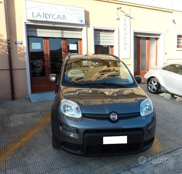 Grigio Usata 2022 Fiat Panda Due volumi | 9499 € (Ottimo prezzo) - Immagine 1/4